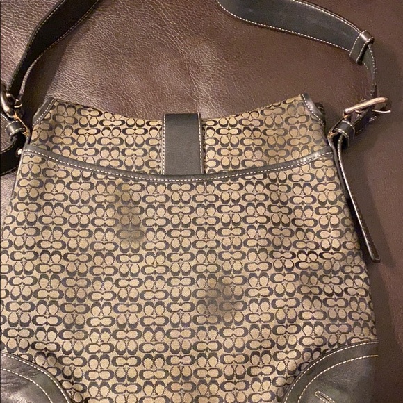 Authentic Signature Coach Shoulder bag - Picture 6 of 6